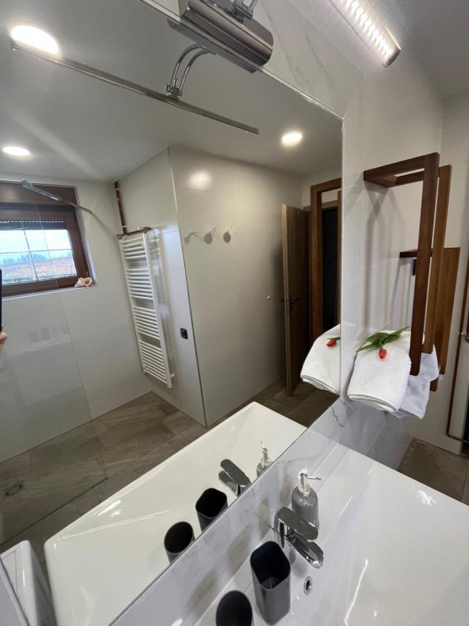 Apartma Ksela Mala Nedelja Exteriör bild